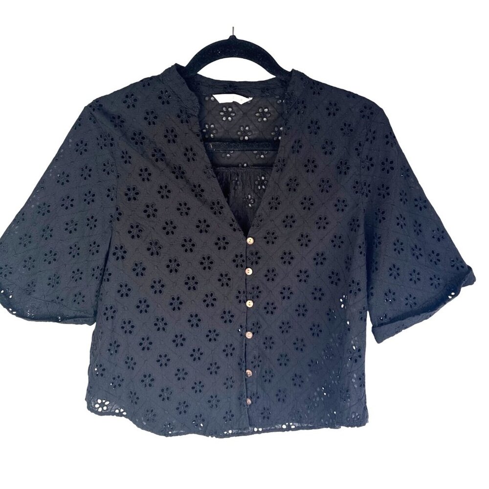 2/$30 ZARA Small Black Eyelet Button-Down Cropped Blouse Short Sleeve - Picture 6 of 14